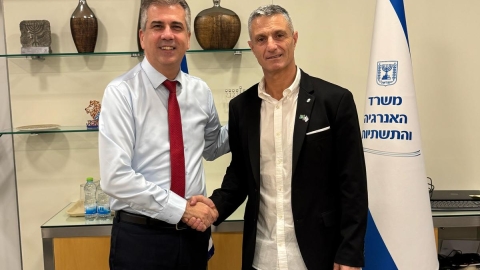 שר האנרגיה וחברת החשמל בבשורה חשובה לתושבי מטה יהודה –  צפויה להתחיל בקרוב פריסת מוני החשמל החכמים במועצה, מהלך שיחסוך לכל צרכן מאות עד אלפי שקלים בשנה.