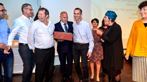 נחשון.jpg