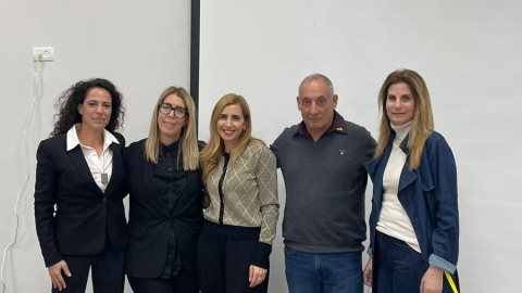 אפרת שלף טובול, סגנית ומ״מ ראש המועצה. שמעון בטאט, מנכ״ל המועצה. דניאל אלוני, שוחררה משבי חמאס, הדס 